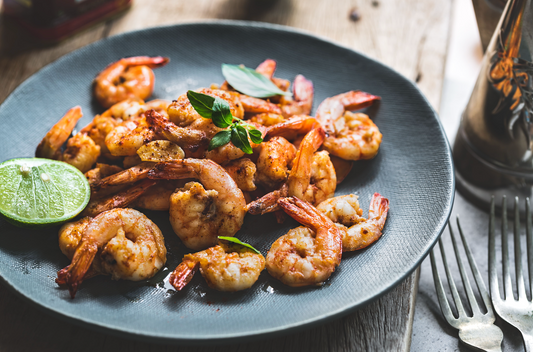 Gambas à l'ail et au persil avec crème fraîche : une délicieuse recette à réaliser sur votre brasero plancha !